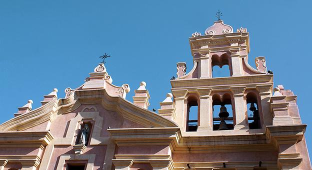 Campanario de la Iglesia y monasterio San Jose de las Carmelitas descalzas